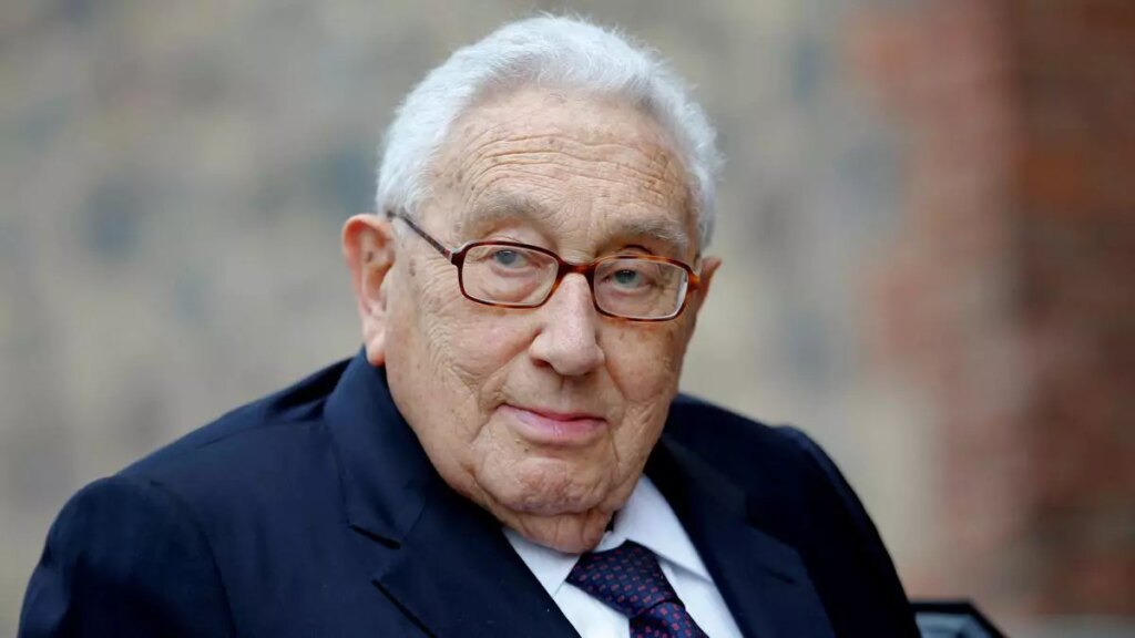 Henry Kissinger Influential Former Secretary Of State Central To Us Foreign Policy Dies At 6582